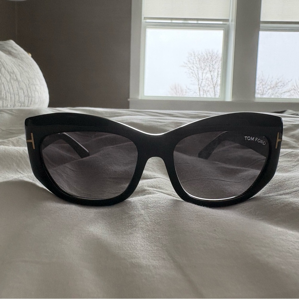 Tom Ford Black Oversized Cat-Eye Sunglasses with Gold T Accents